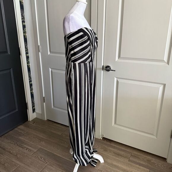NWT REISS Vienna Black and White Stripe Satin Strapless Jumpsuit Size 10 - Picture 4 of 11